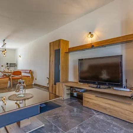 Appartement Awesome In