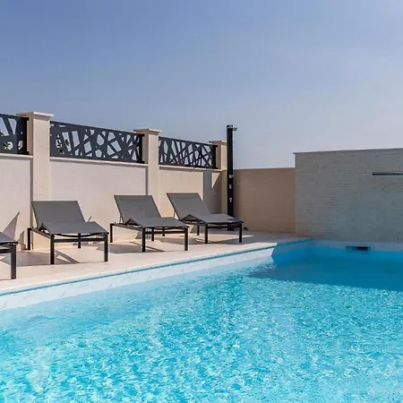Appartement Awesome In *
