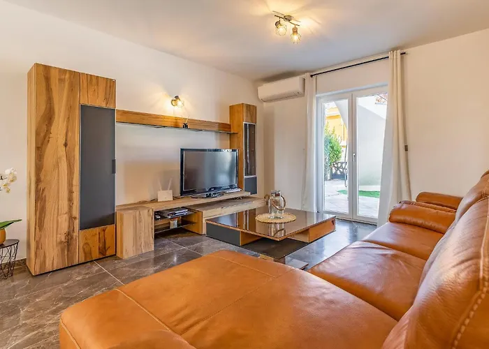 5 Bedroom Cozy In 아파트 *